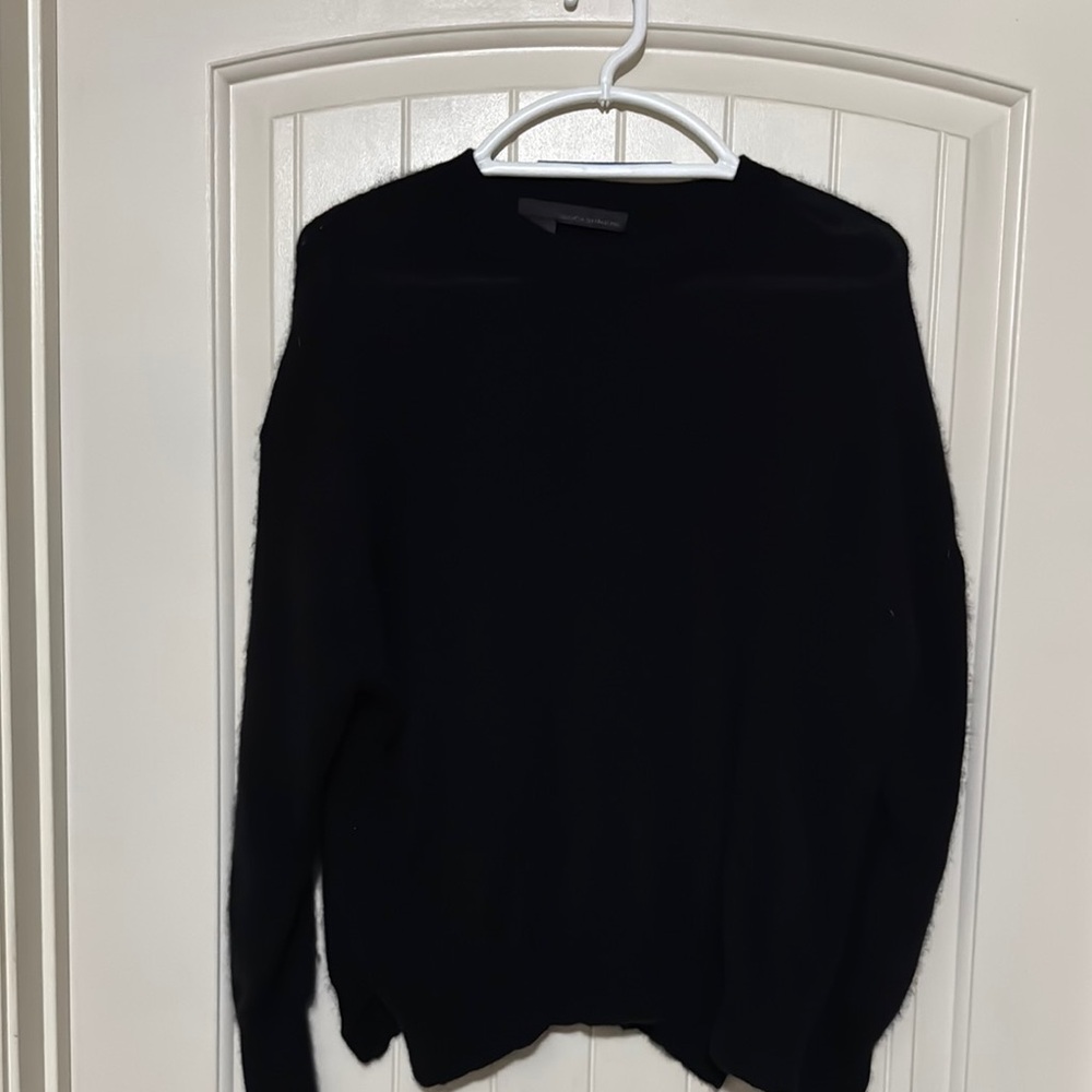 360 Cashmere Black Blouse with Long Sleeves